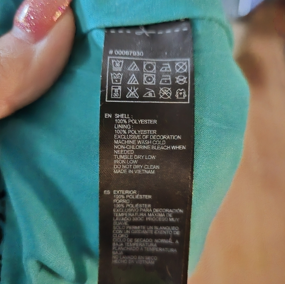 Forever 21 Blue and Black Patterned Mini Wrap Skirt - Picture 6 of 6